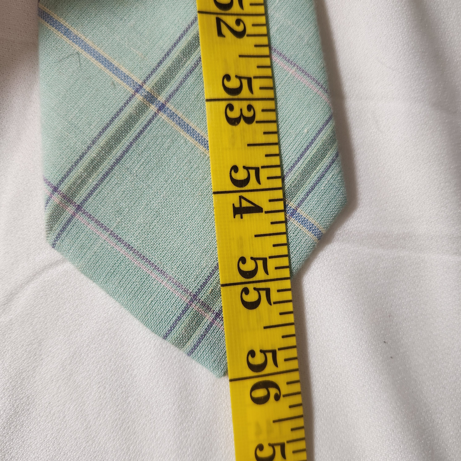 Hennessy Couture Mens Light Green with Stripes Neck Tie Size 56×3.25 Inches