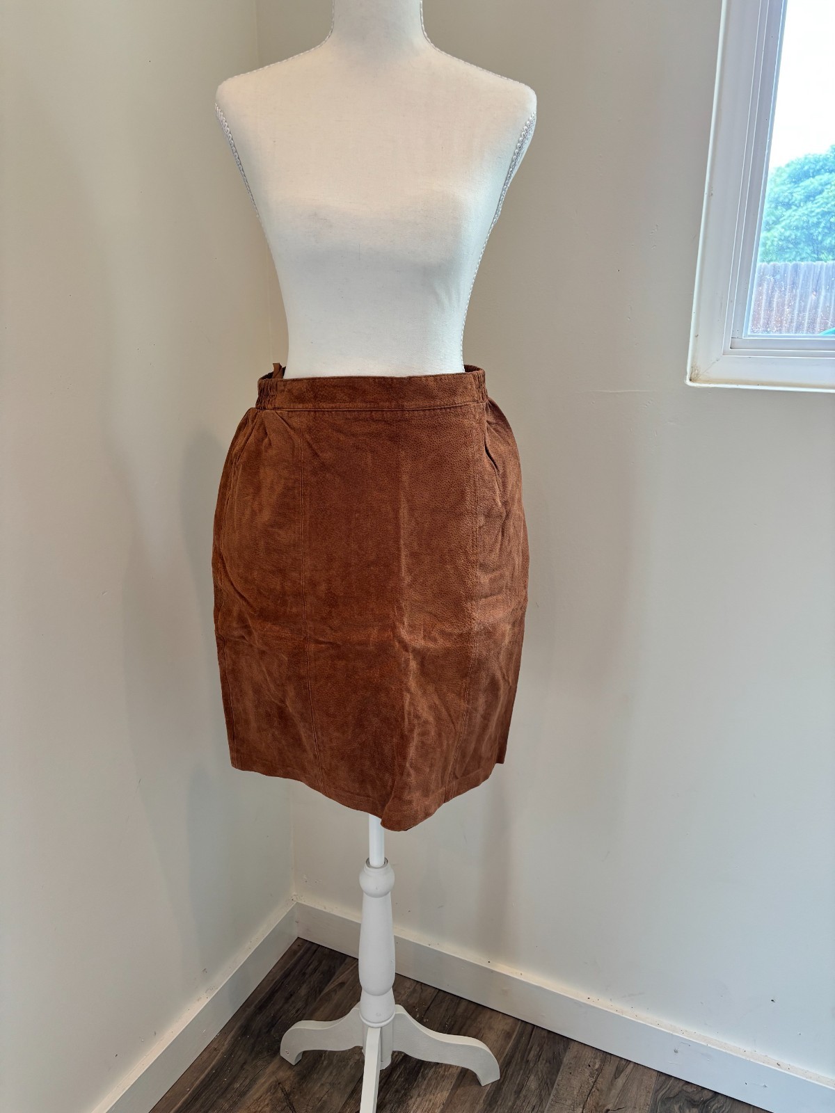 Mixed Blues 90s Vintage Light Brown 100 % Genuine Leather Pencil Skirt