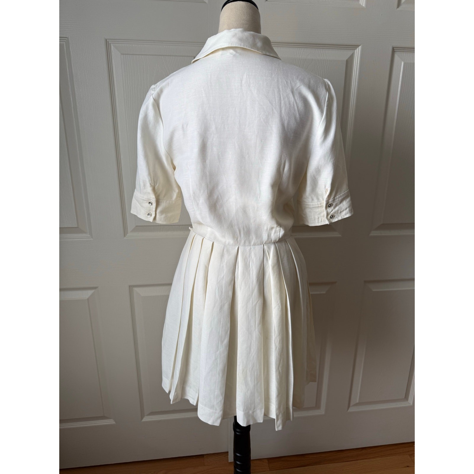 Milly Cream Linen Blend Pleated Shirt Dress Size 4 LWD Bridal Coastal Graduation