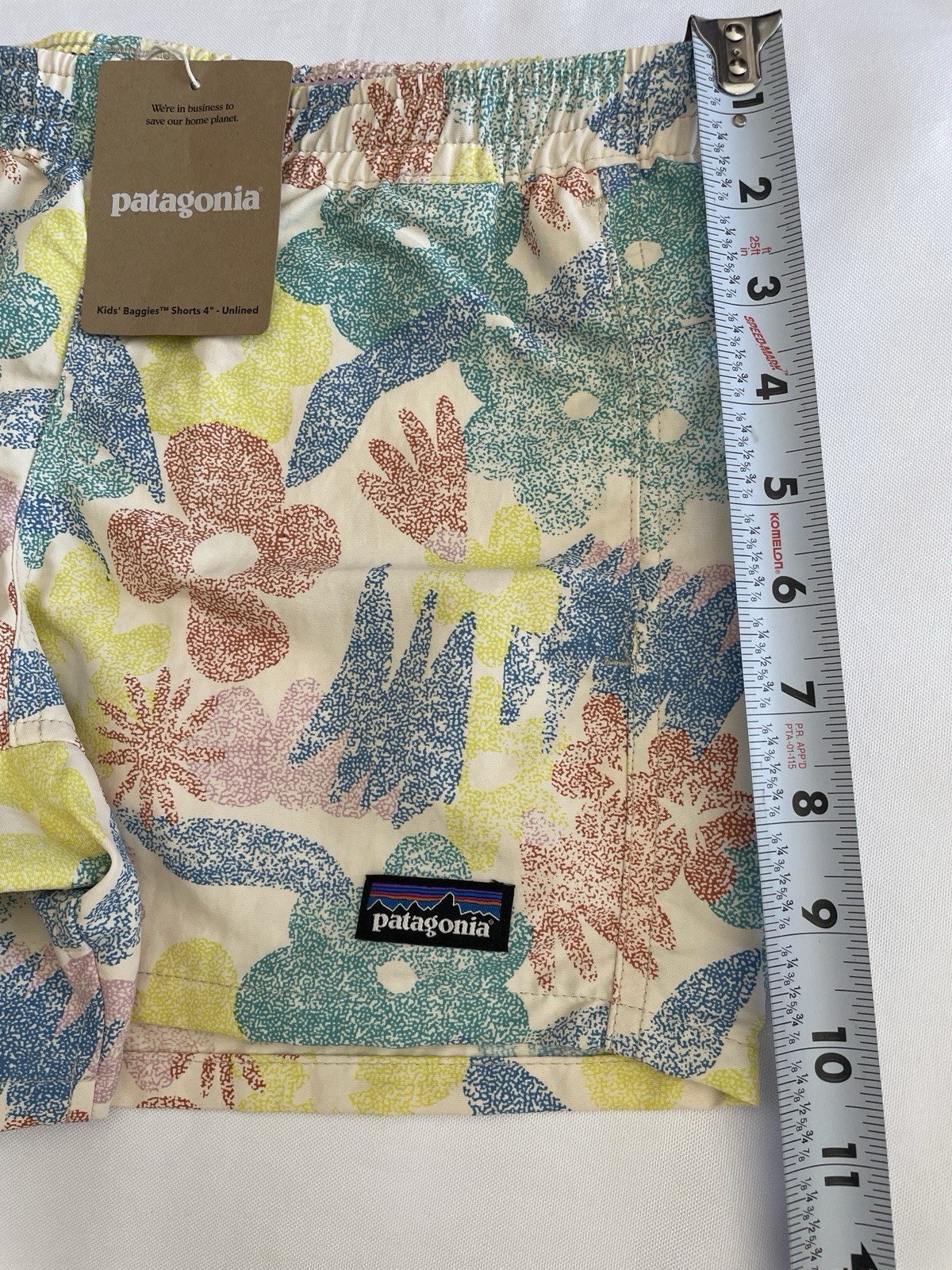 Patagonia Baggies 4″ Shorts Girl’s Size L/12 Channeling Spring SP24 Water