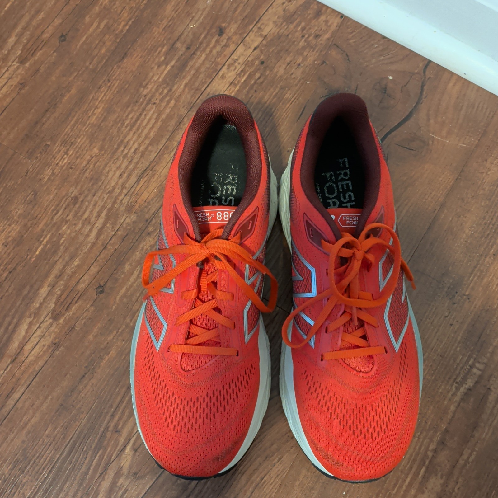 Used New BalanceMens Fresh Foam X 880 V14 Neo Flame , US 11.5