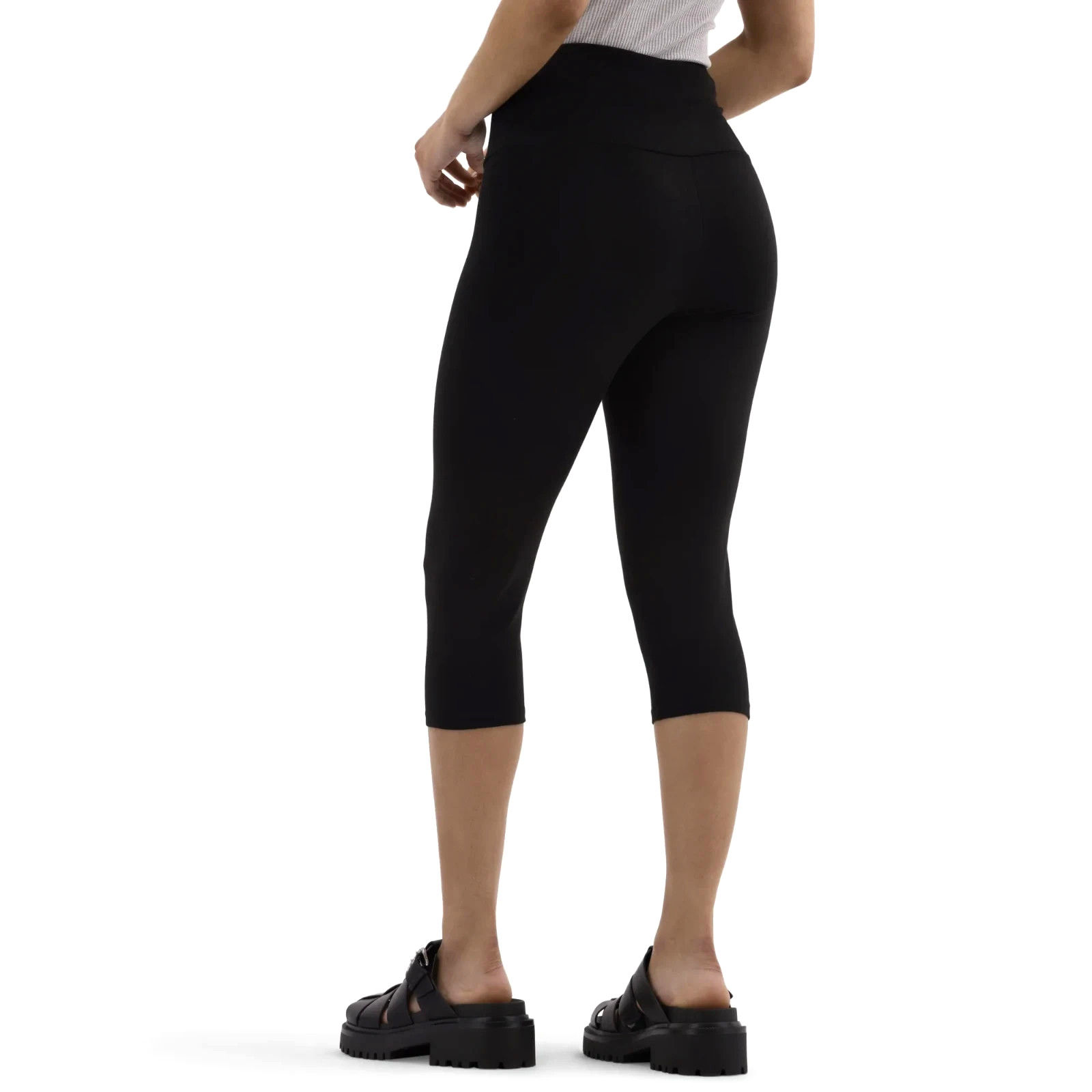 No Boundaries Women’s Pull On Capri Leggings MEDIUM (8-10) Black Soot New W Tags