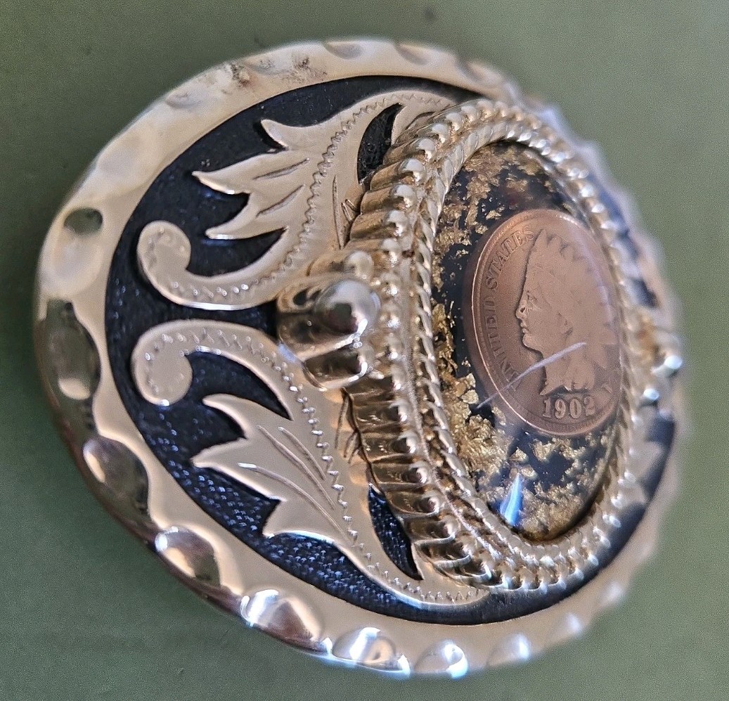 Gold Flakes & 1902 US Indian Head Penny Ornate Oval Belt Buckle Black