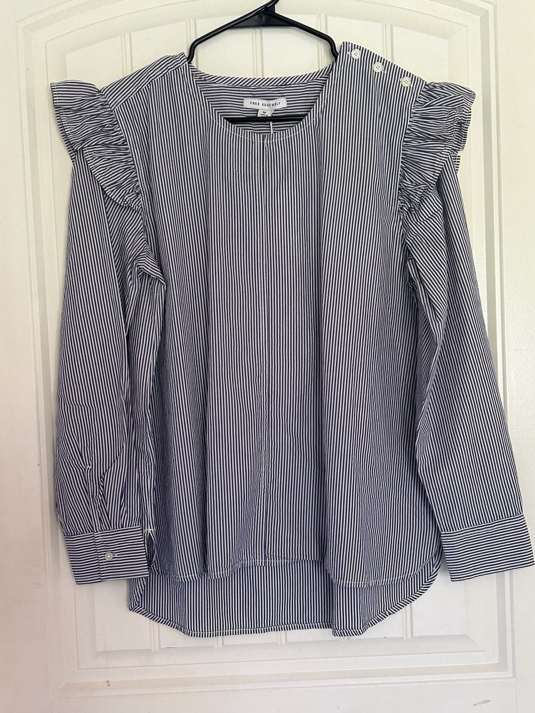Free Assembly Women’s Button Shoulder Ruffle Blouse Long Sleeve