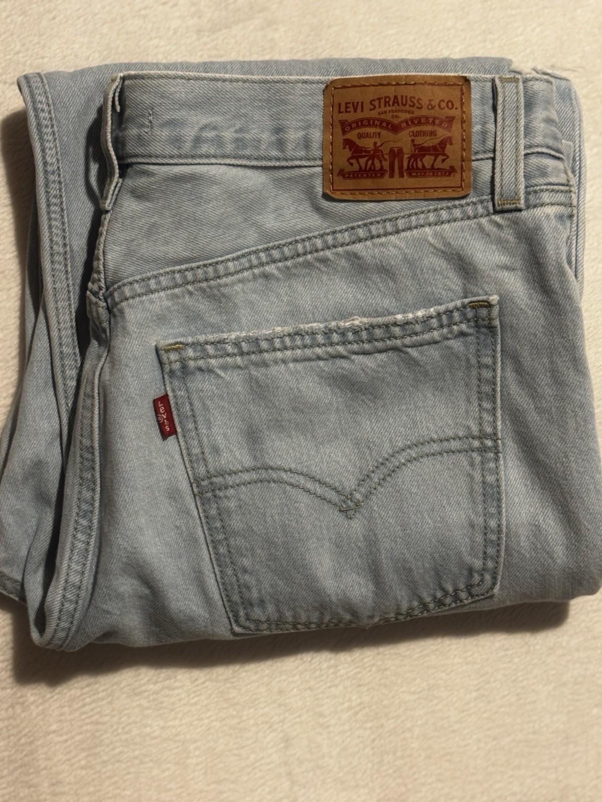 Levi’s Women’s Jeans 29 Low Pro Straight Leg Light Wash Denim Holes Distressed