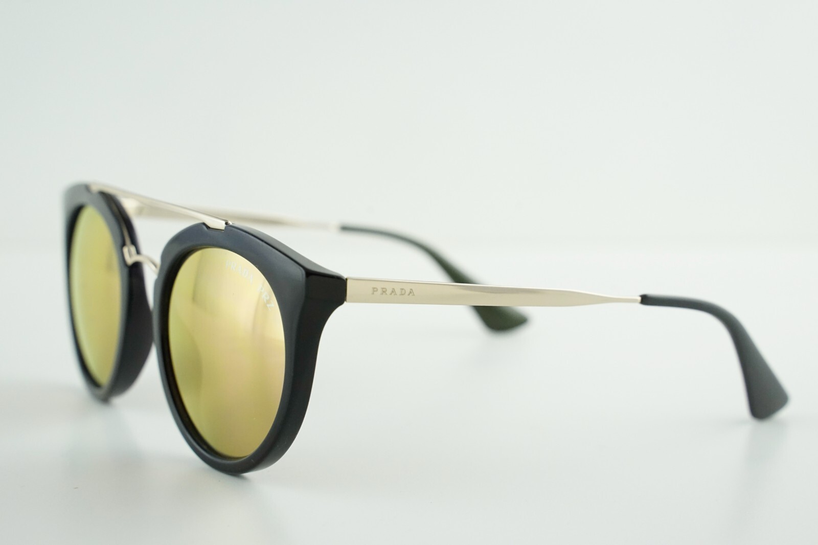 Pre-Owned SPR 23S Prada 1AB-5N2 Gold Polished Black/Mirrored Gold 52-22-140 3P