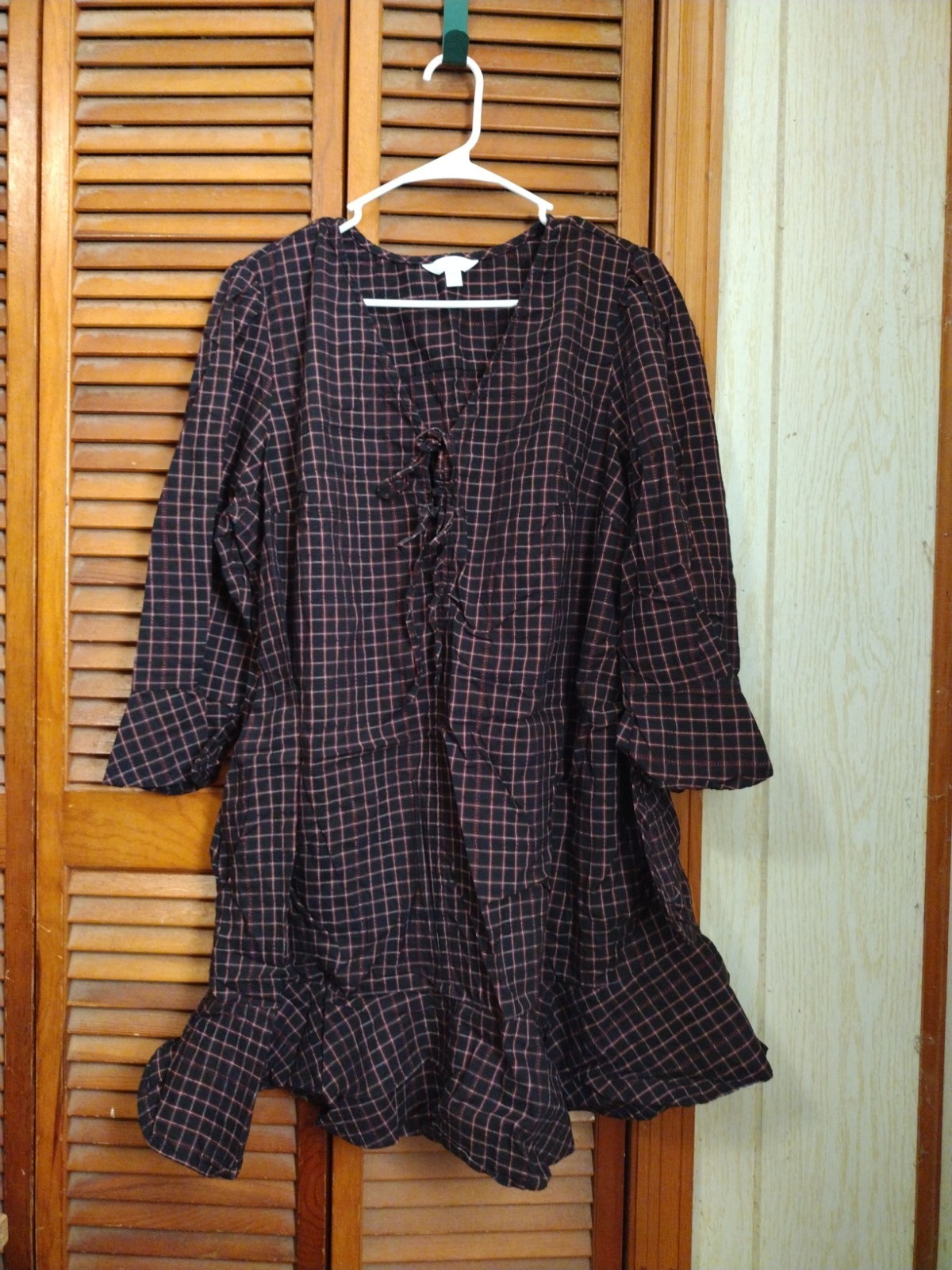 Time & Tru Women’s Black/Red Long Sleeve Knee Length Dress Size XXXL/22