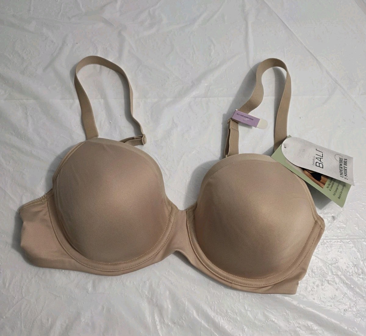 NWT WARNERS SIMPLY PERFECT 38B BEIGE WIRELESS BACK SMOOTHING LIFT PADDED BRA