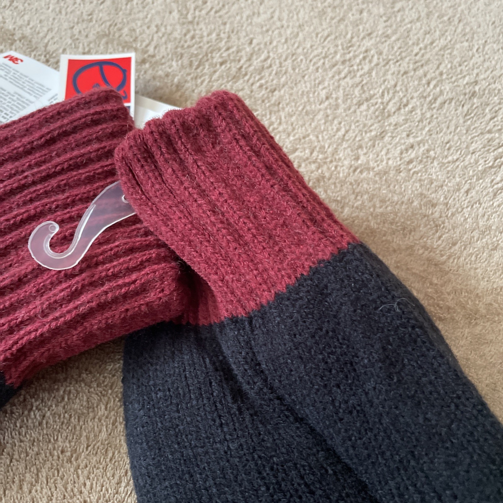 Washington Redskins Thinsulate Ultra Knit Mittens Redskins Logo *BRAND NEW*