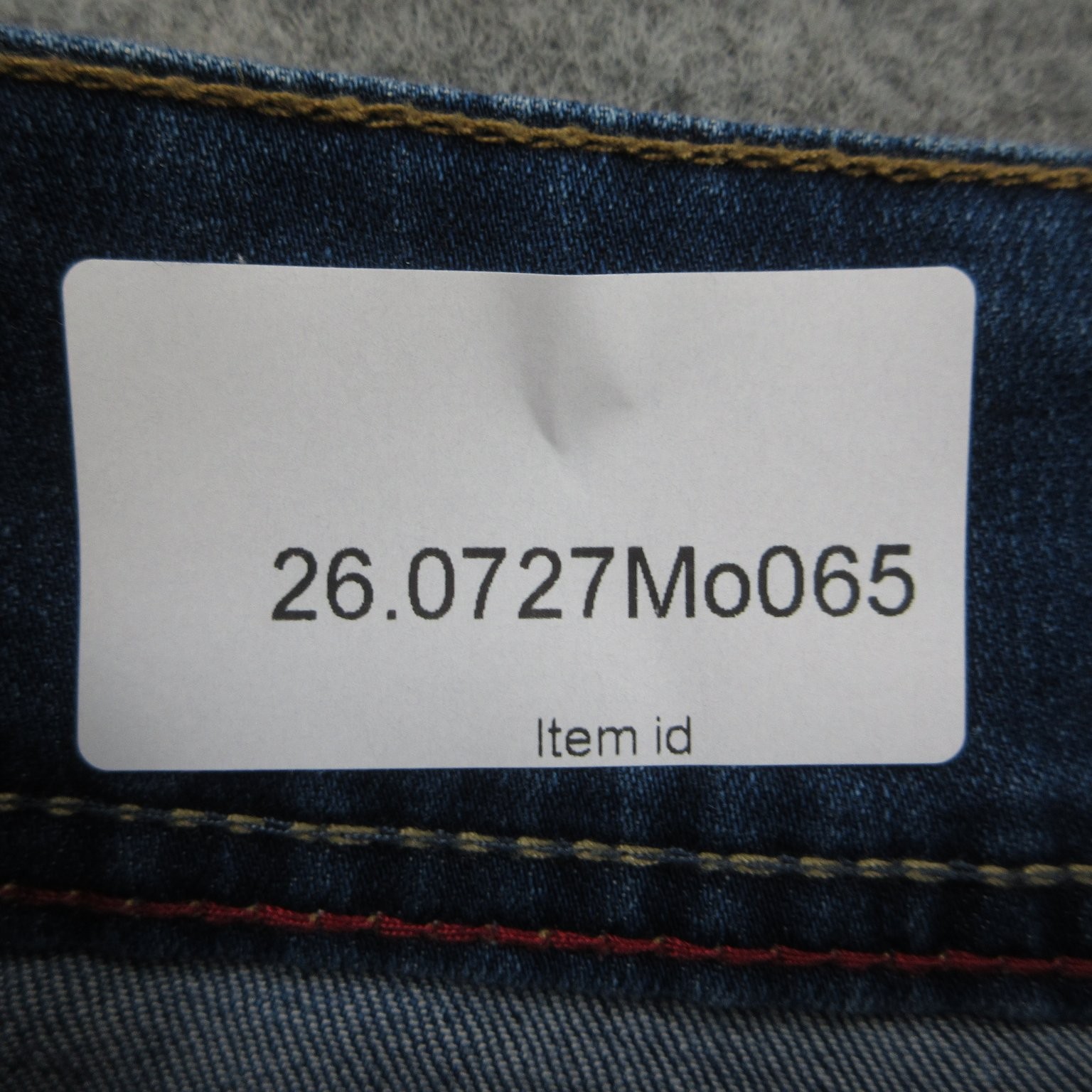 WALLFLOWER Jeans Women’s 6/7 Medium Wash Distressed Curvy Stretch Raw Hem