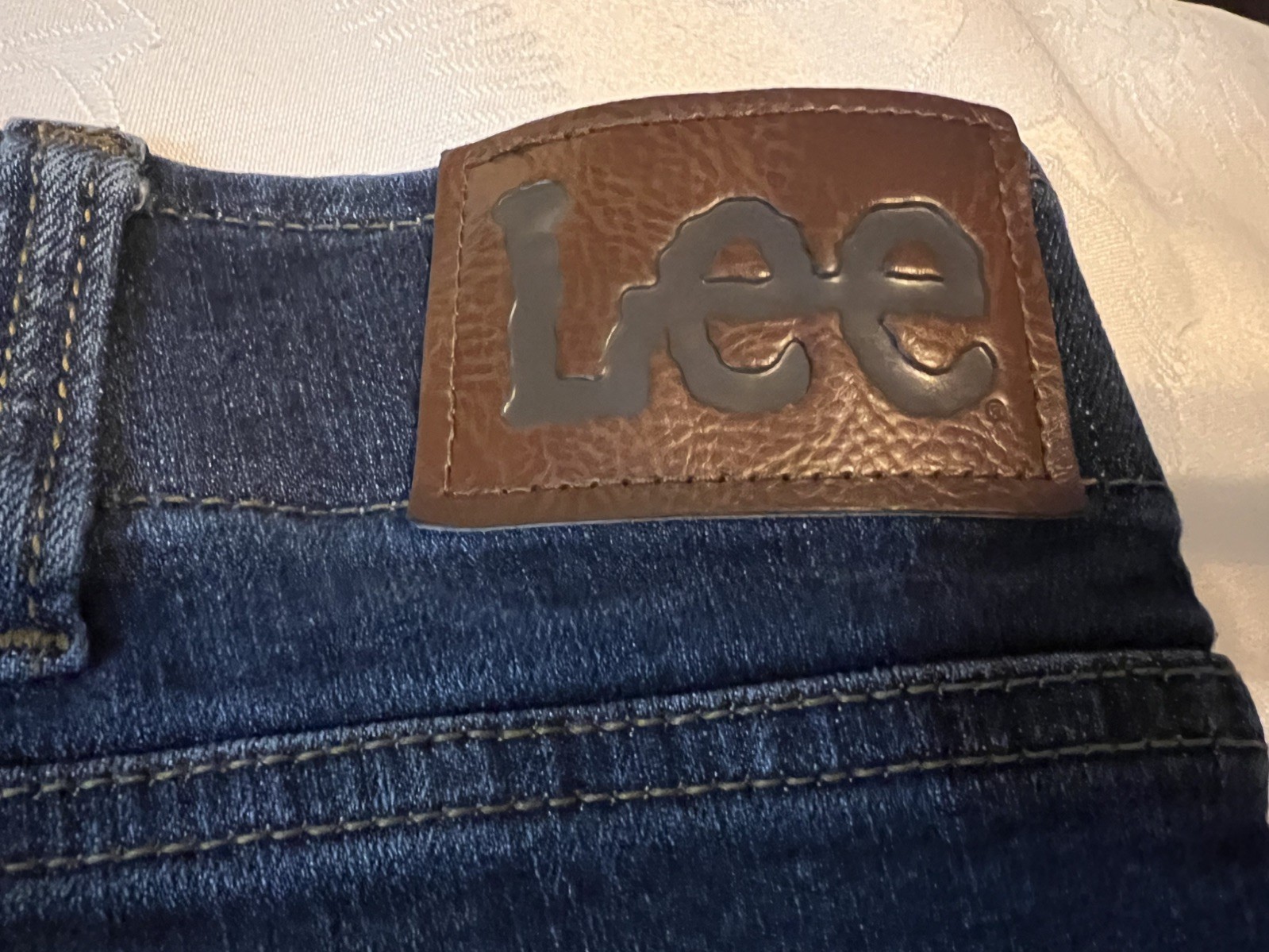 Lee Men’s Extreme Motion Regular Bootcut Flex Waistband Stretch Jean Dark 42×30