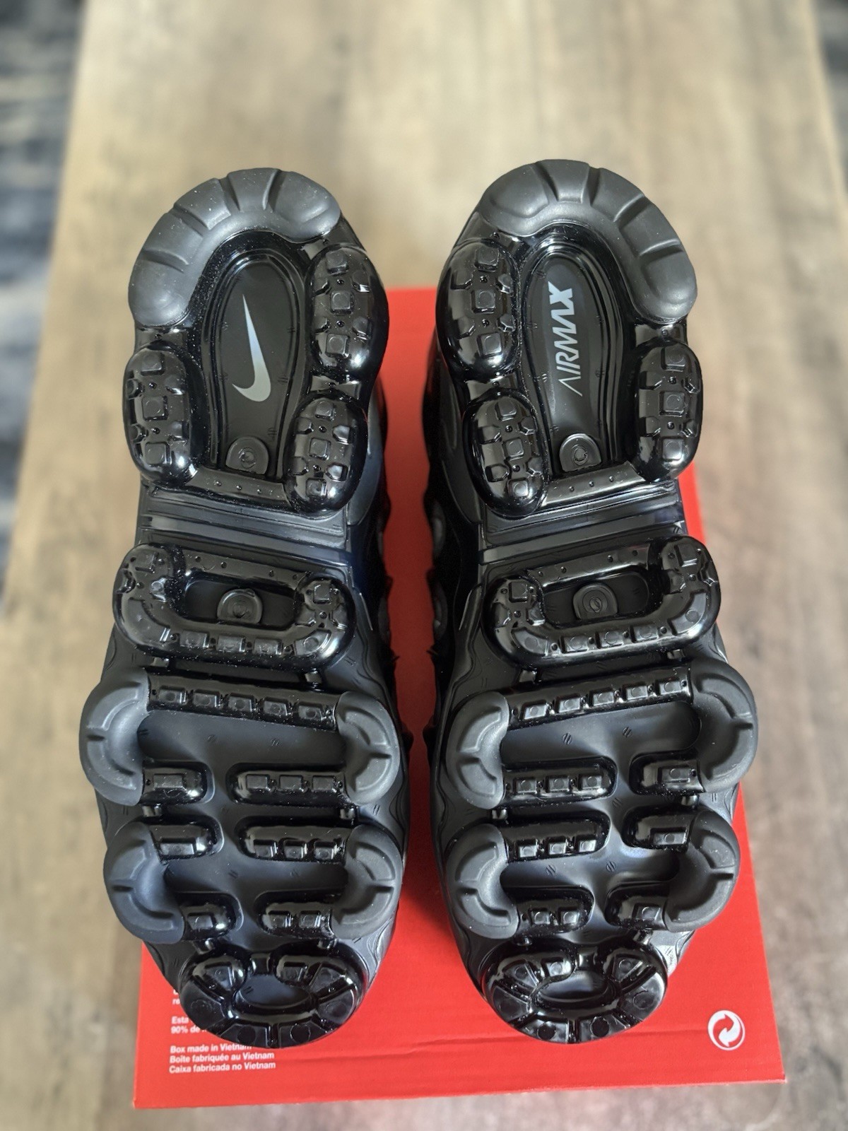 Size 9.5 – Nike Air Vapormax Plus Cool Grey Black Men’s Athletic New CK0900-001