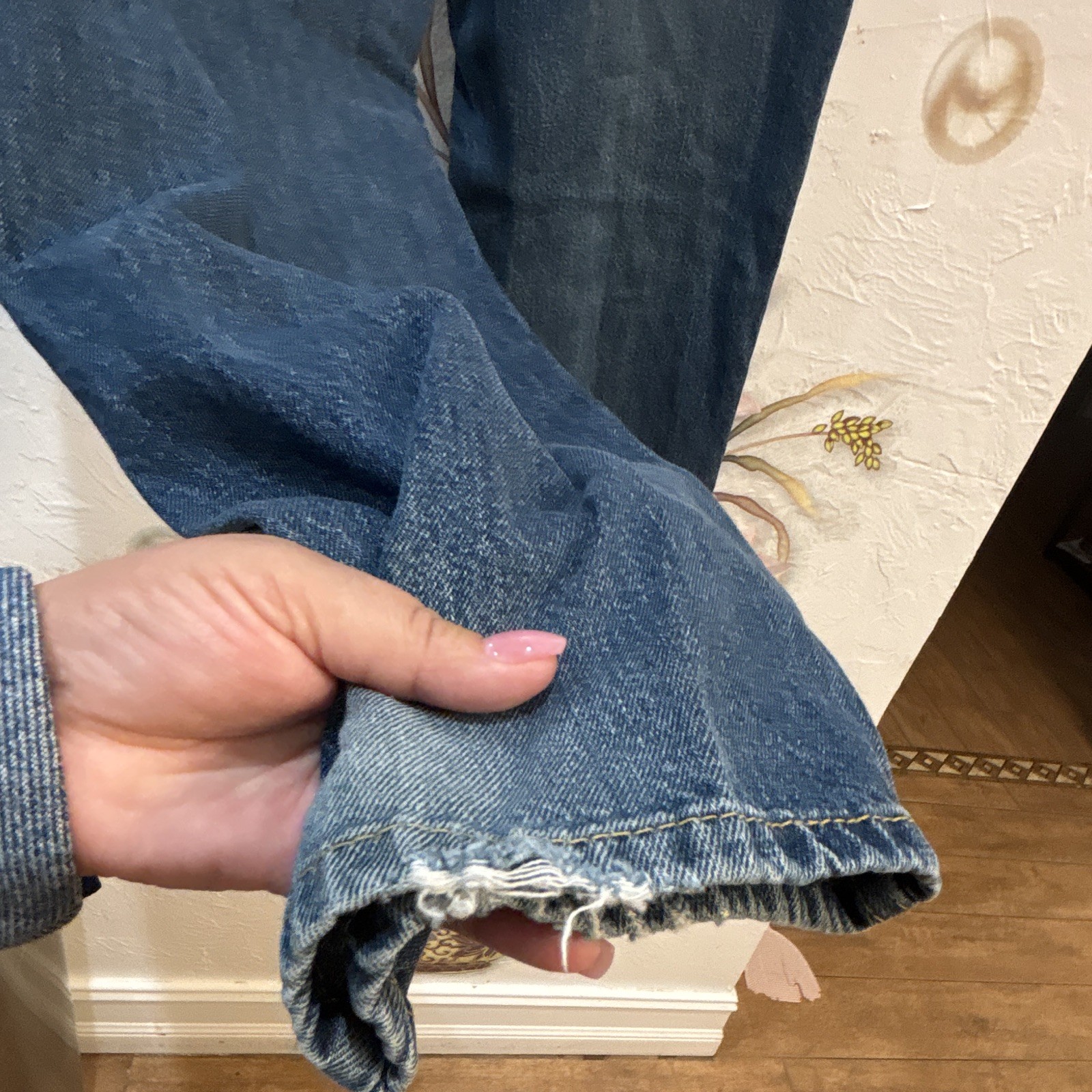 Levi’s Men’s Relaxed Fit Mid Rise Medium Wash Cotton Denim Straight Jeans