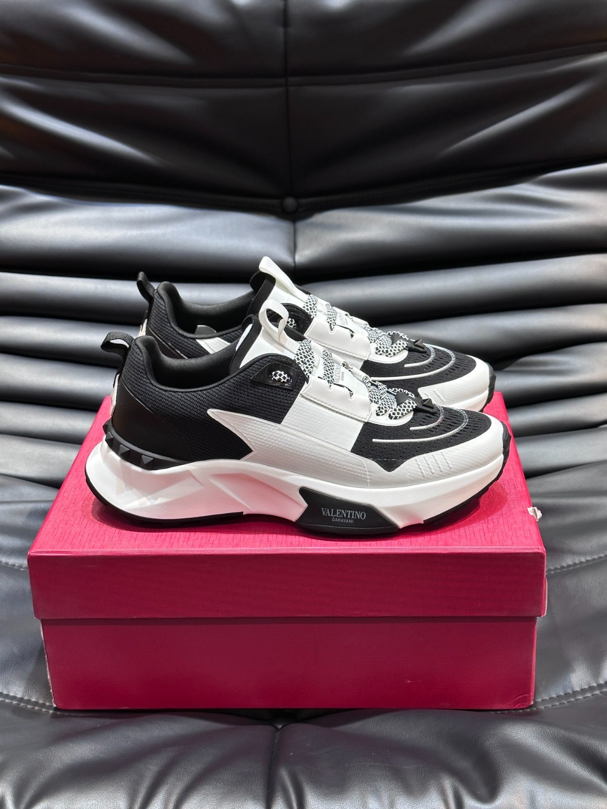 Valentino Garavani Black White Knit Sneakers Running Shoes EU 38-45 With Box New