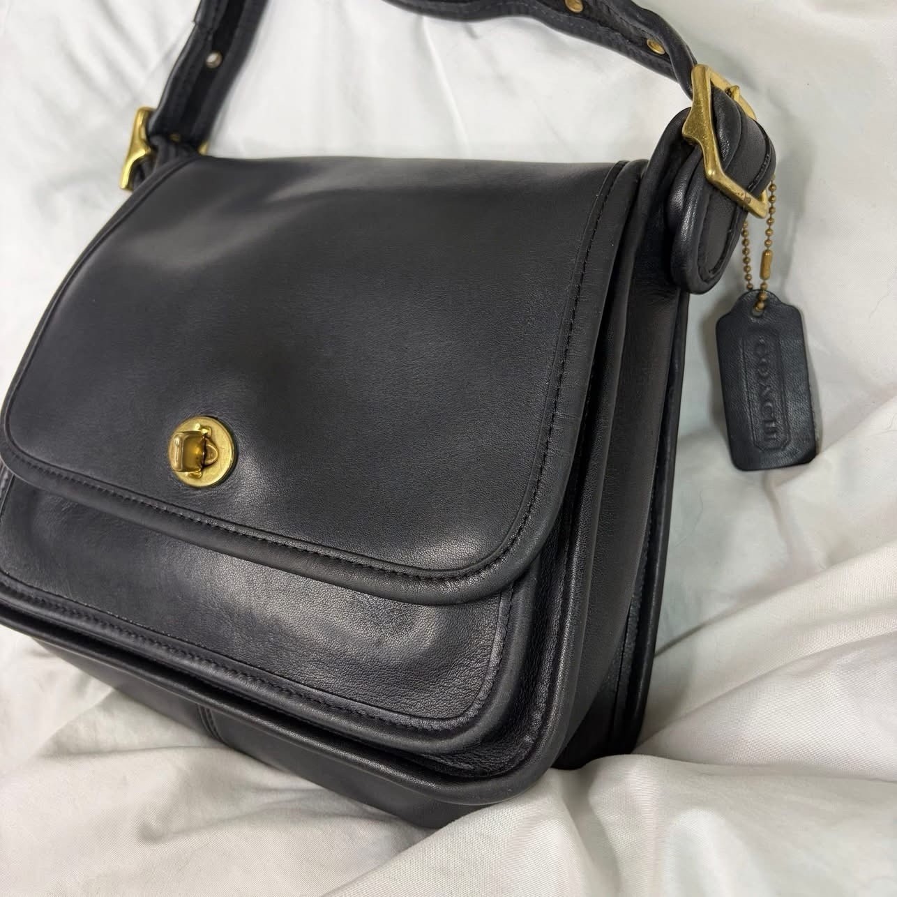 Vintage Coach Rambler’s Legacy Shoulder Bag 9061 in Black Glovetanned Leather