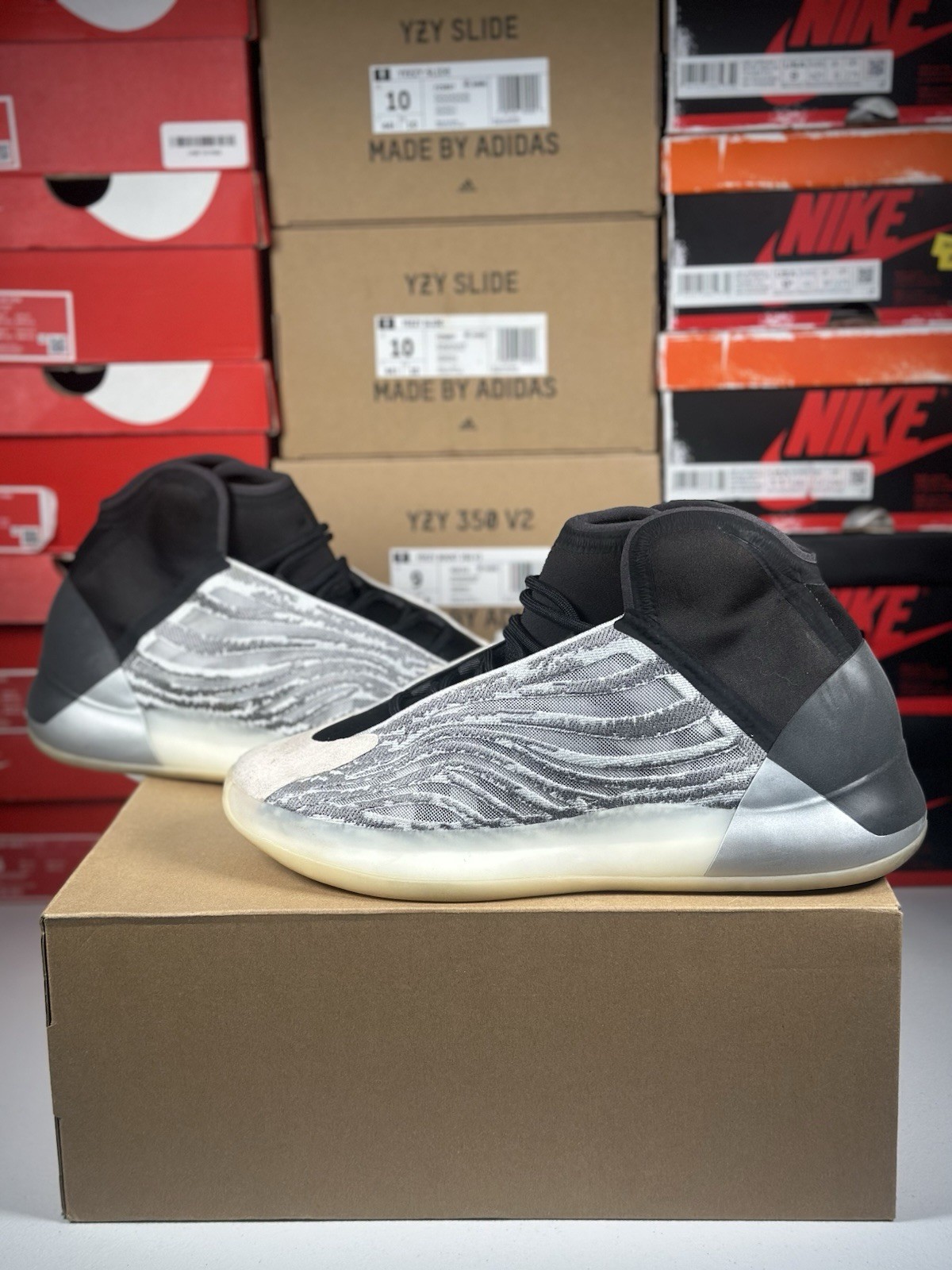 Size 12M – adidas Yeezy Quantum Quantum – Clean – Ships Same Day