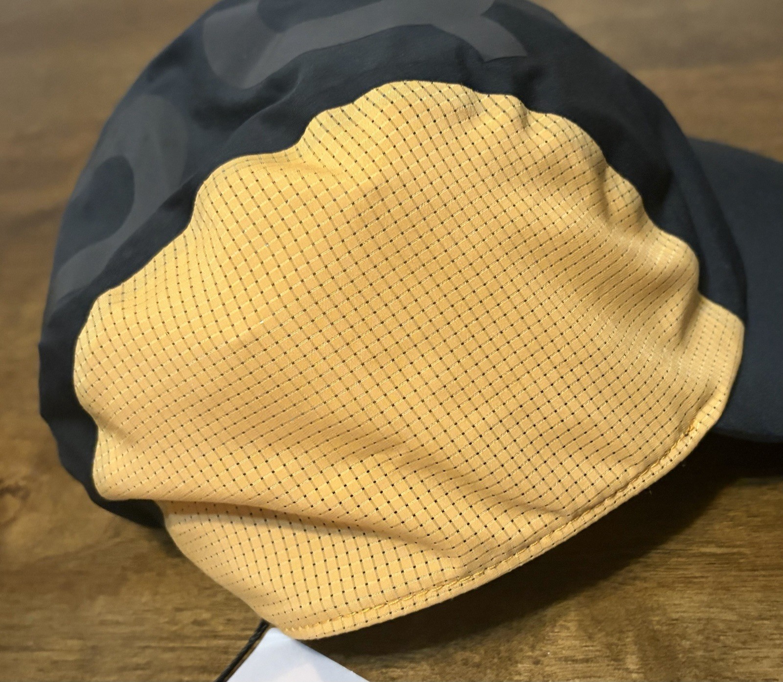 On Running Utility Zero Cap Mango Black Unisex Outdoor On Cloud 3 Panel Hat