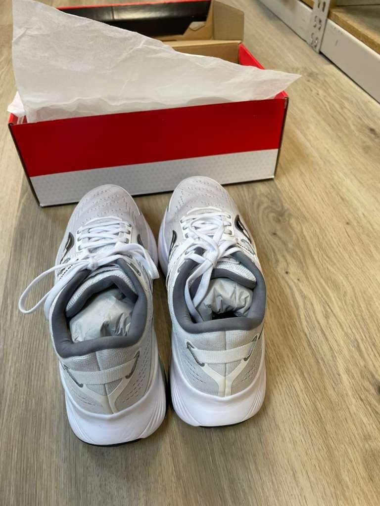 SAUCONY “GUIDE 16” ,S10810-11, WOMEN’S SZ 9. EU 42, WHITE,GREY,HOLO/BLK,RUNNING