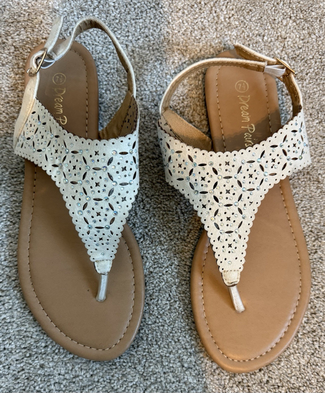 Dream Pairs Women’s White Rhinestone Thong Flat Sandals Ankle Strap Buckle 7.5
