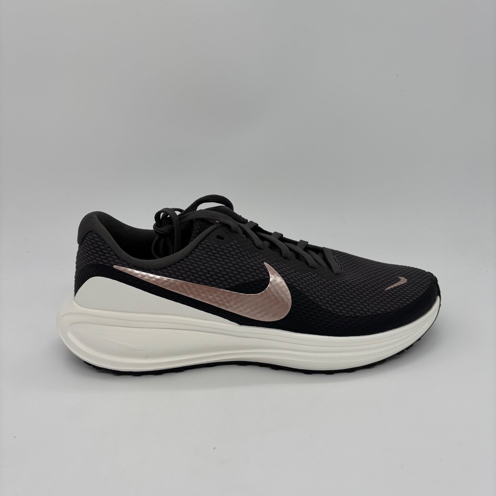 Nike Shoes Revolution 8 Athletic Lace Up HJ8485-200 Black Pink Size 9 Womens