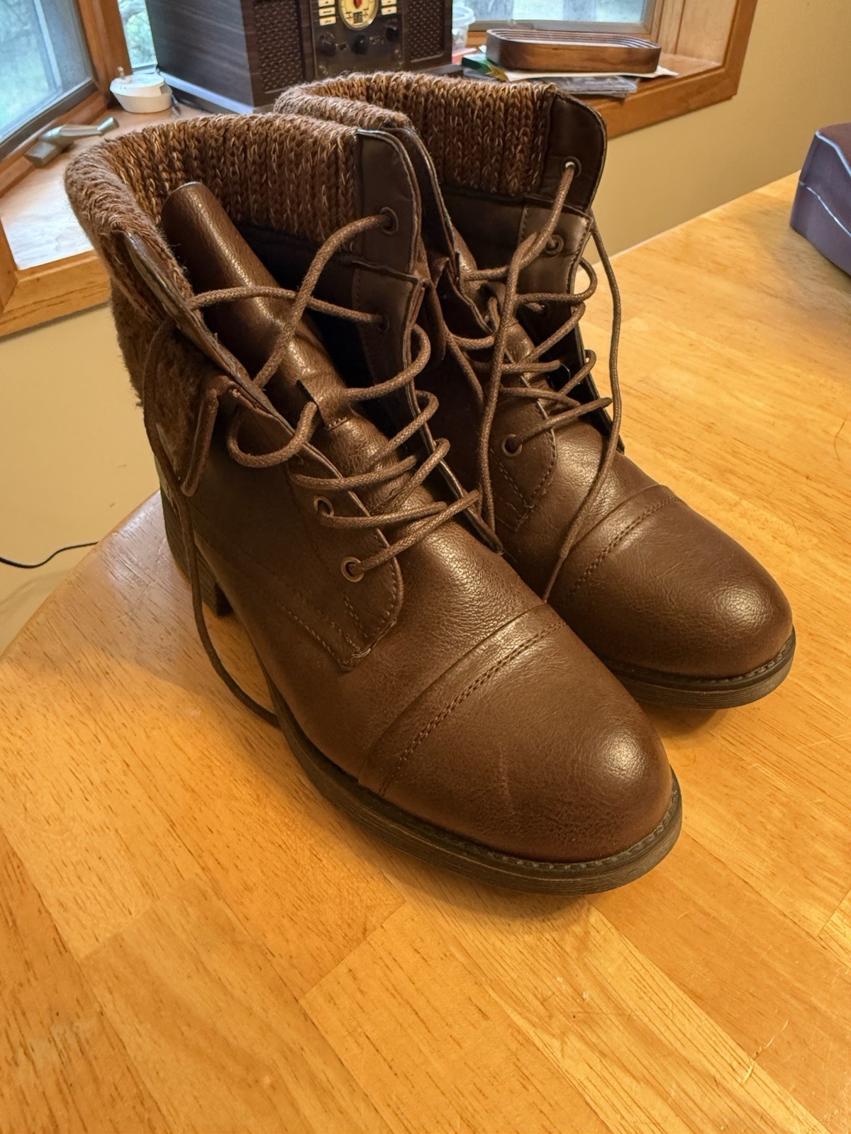 Women’s Moda Chics Brown Booties Size 8 Ladies Shoes Boots