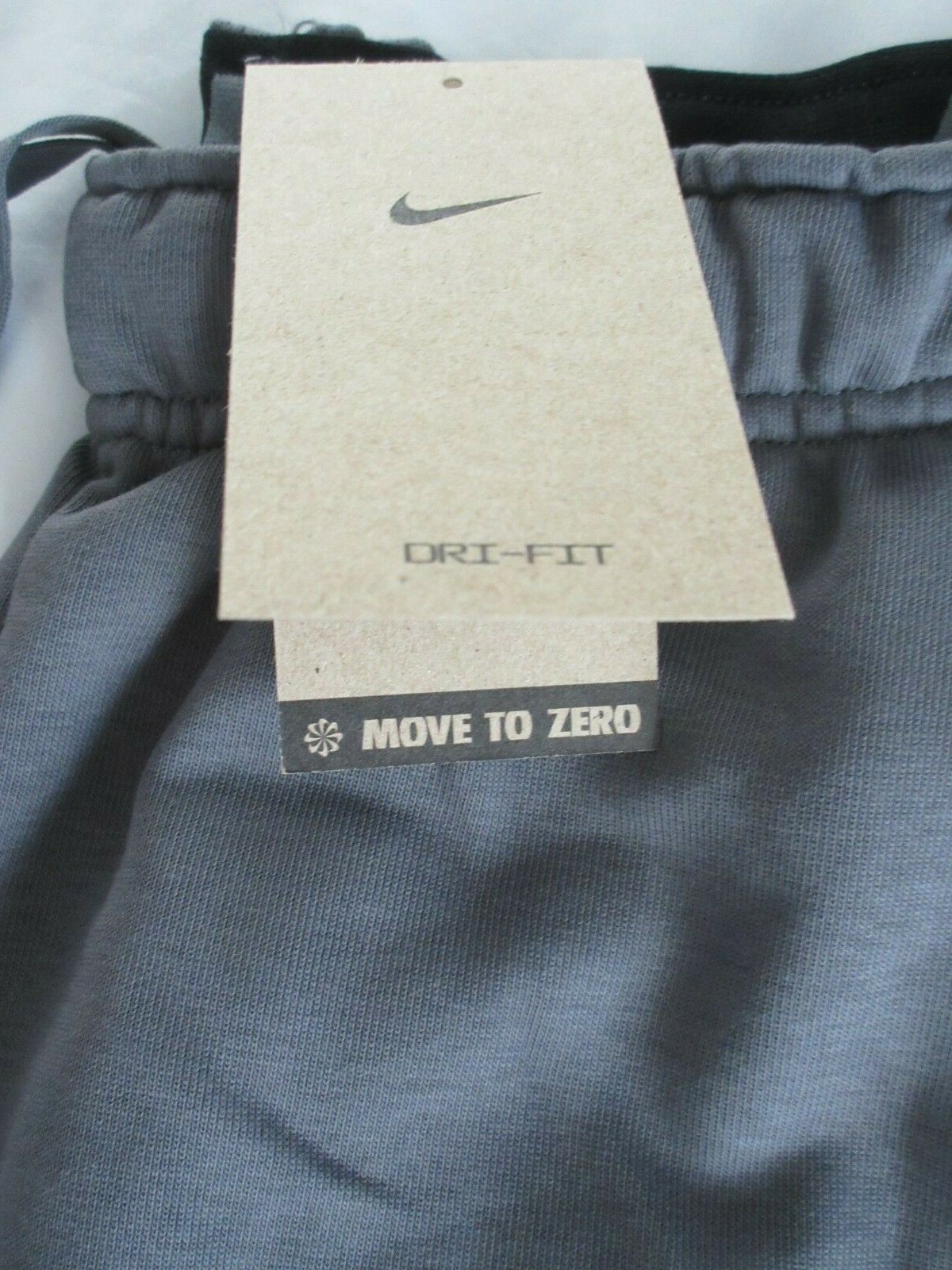 Nike Men’s Dri-Fit Move To Zero Tapered Leg Training Pants Smoke Grey Camo XL