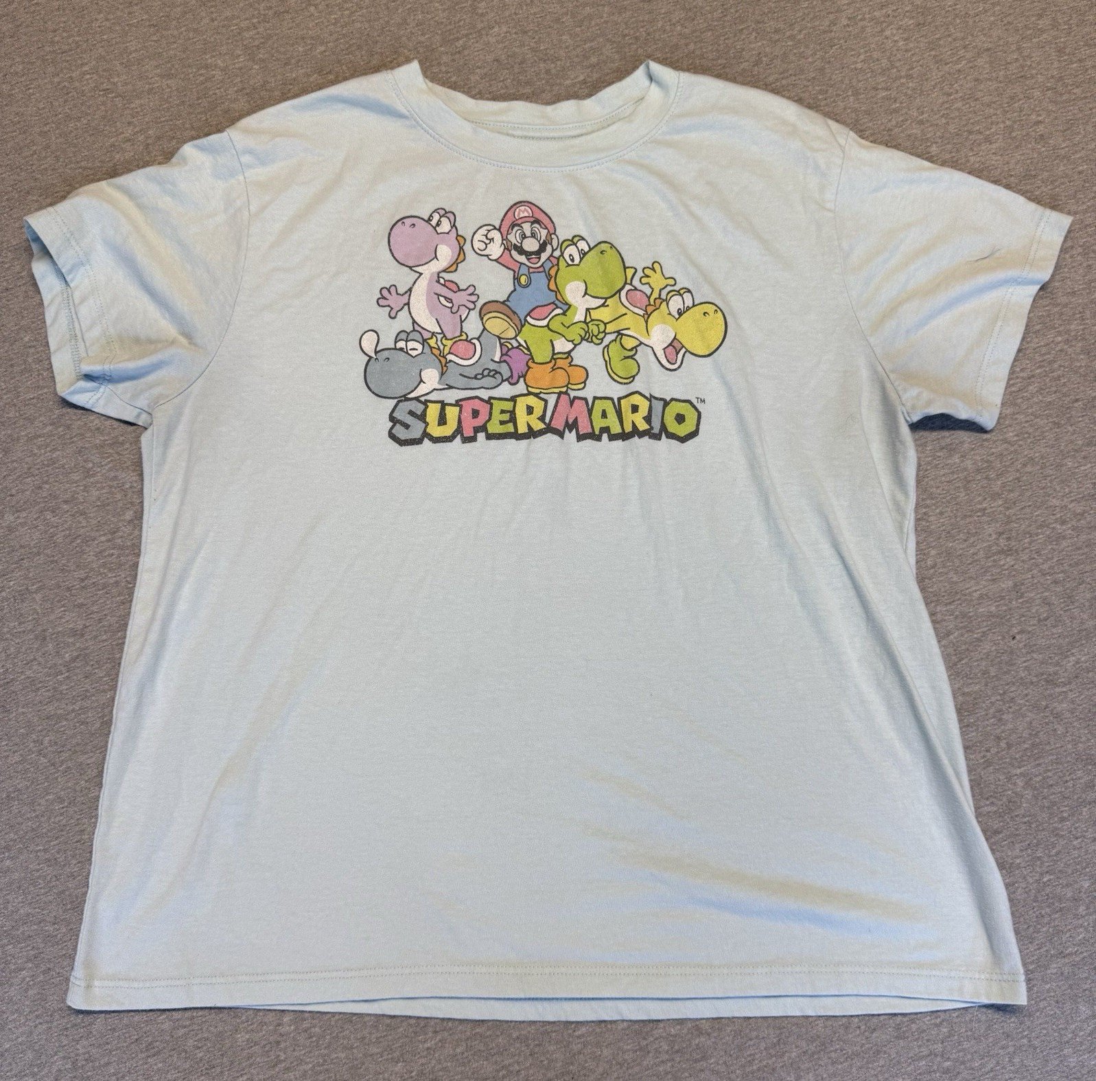Super Mario Yoshi Mario Graphic Light Blue Tagless Crew Neck T-Shirt Men’s XL