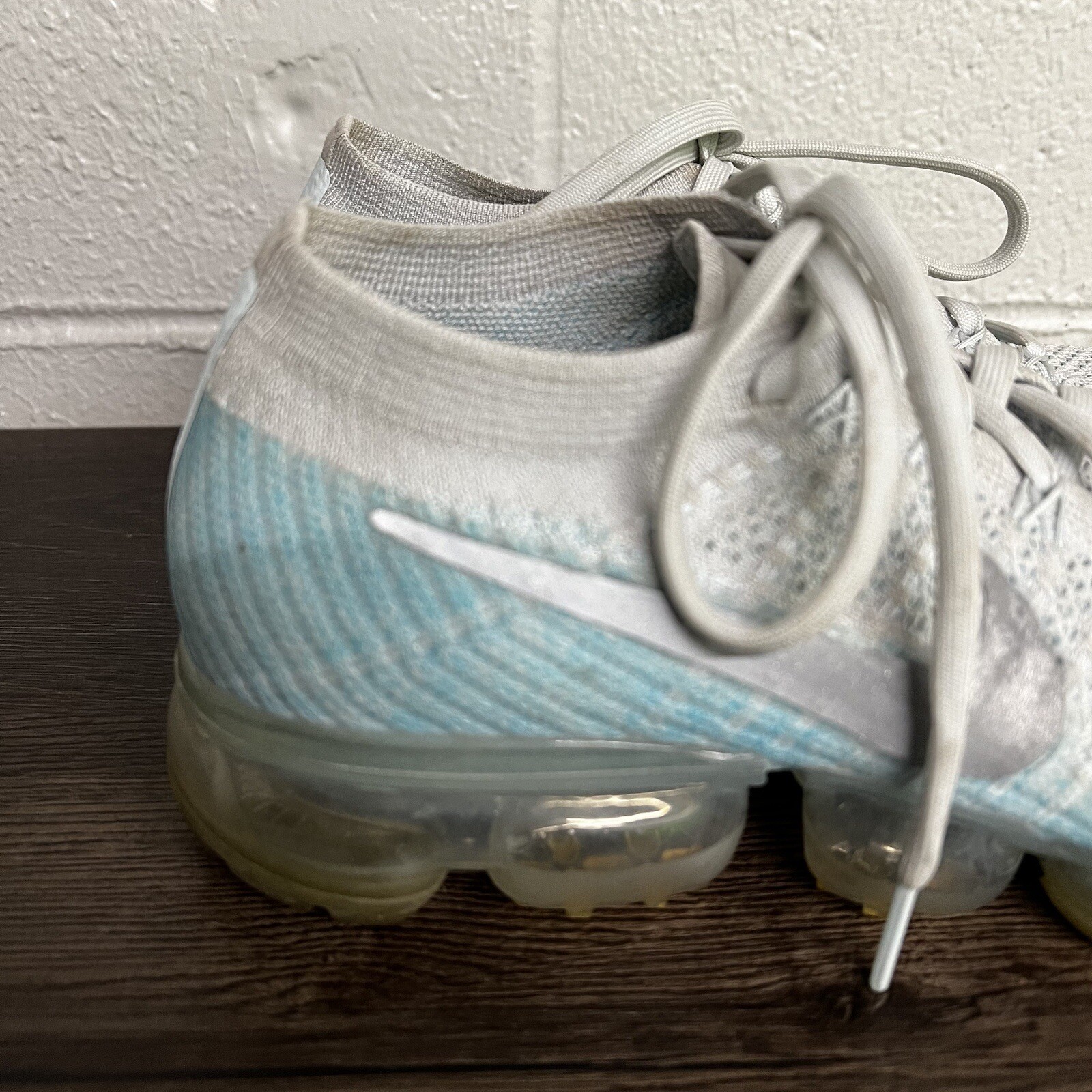 Nike Air Vapormax Flyknit Womens Size 8 Ice Blue/White Shoes 849557-014
