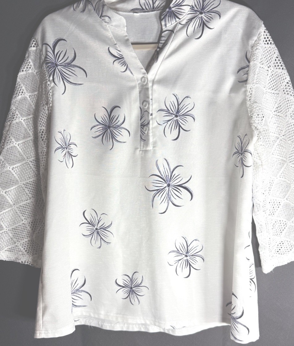 White Blue Lace Floral Collared Pullover Blouse 3/4 Sleeve Women’s L