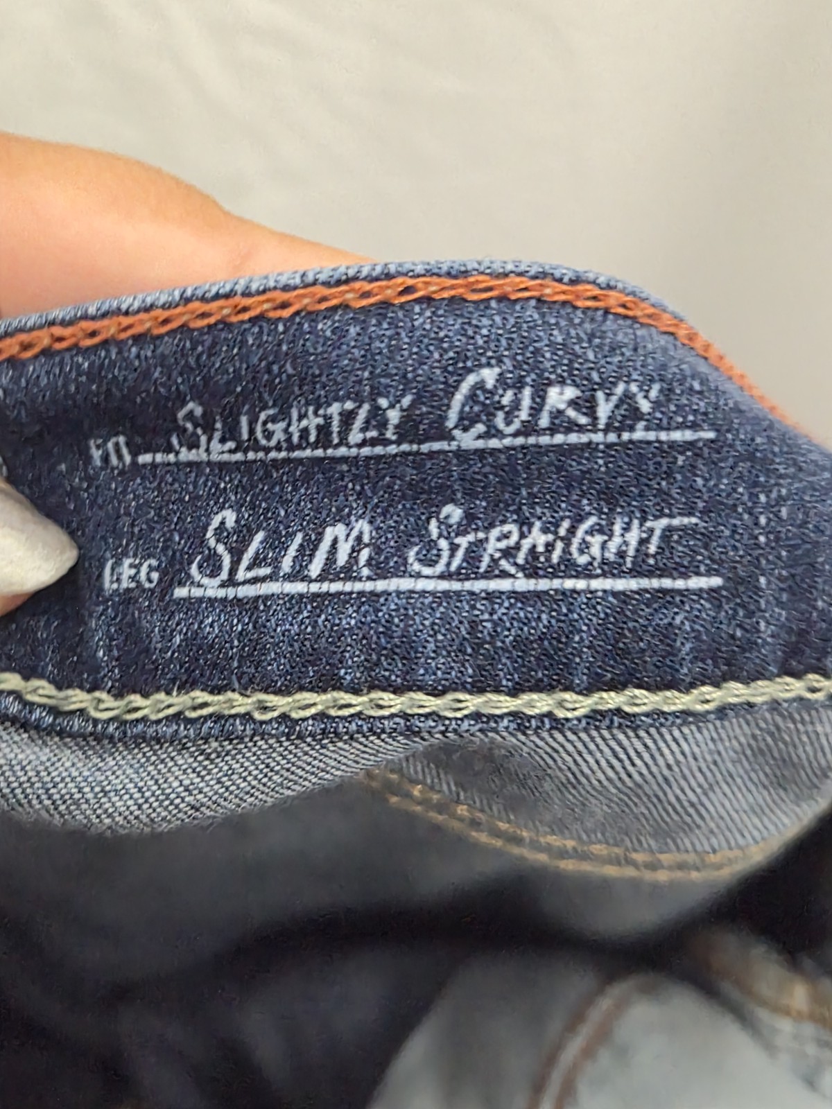 Eddie Bauer Slightly Curvy Slim Straight Jeans Womens Size 12 Medium Wash