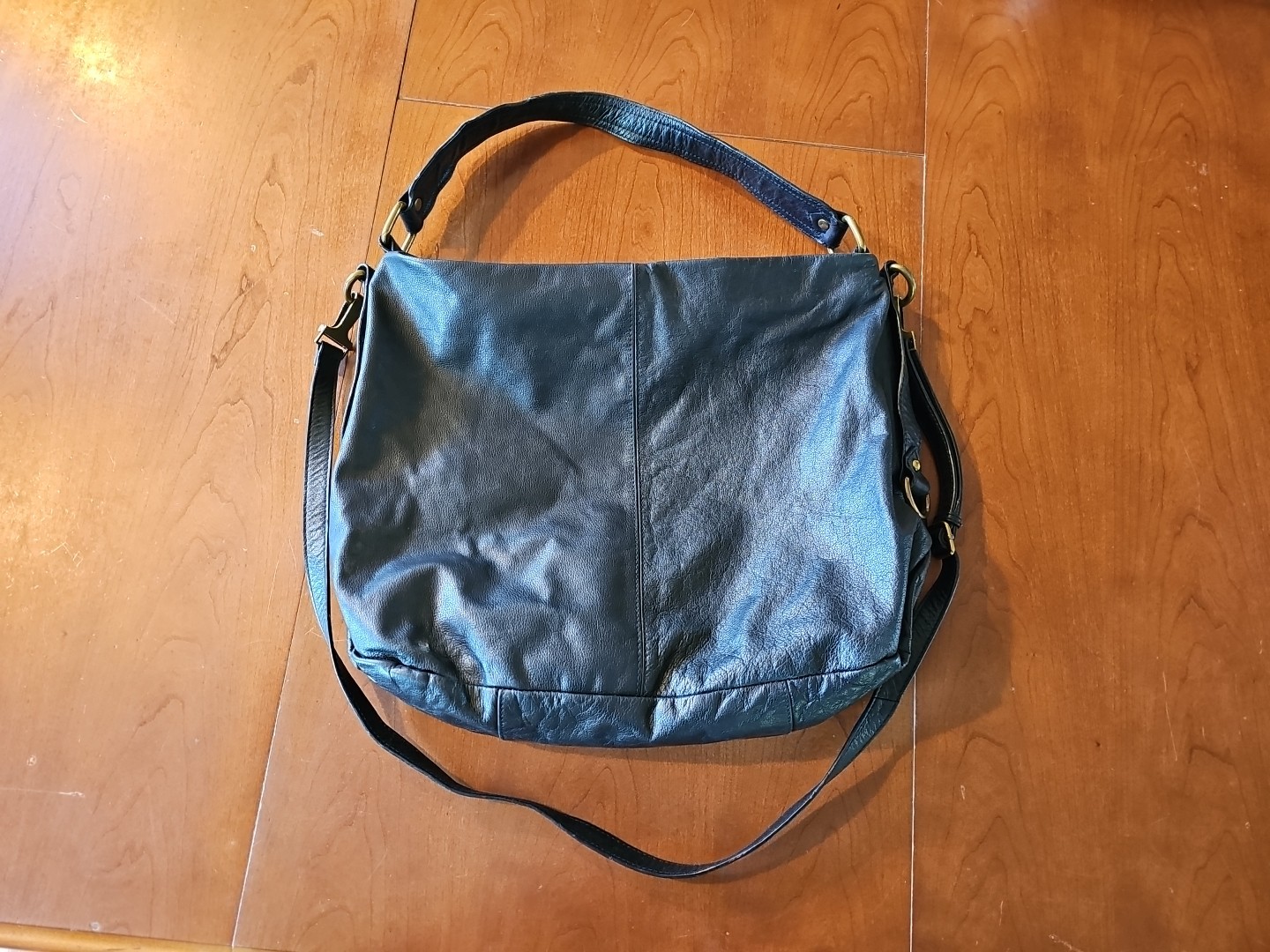 Elliot Lucca Iara City Black 100% Leather Hobo Hand bag Pocketbook Purse