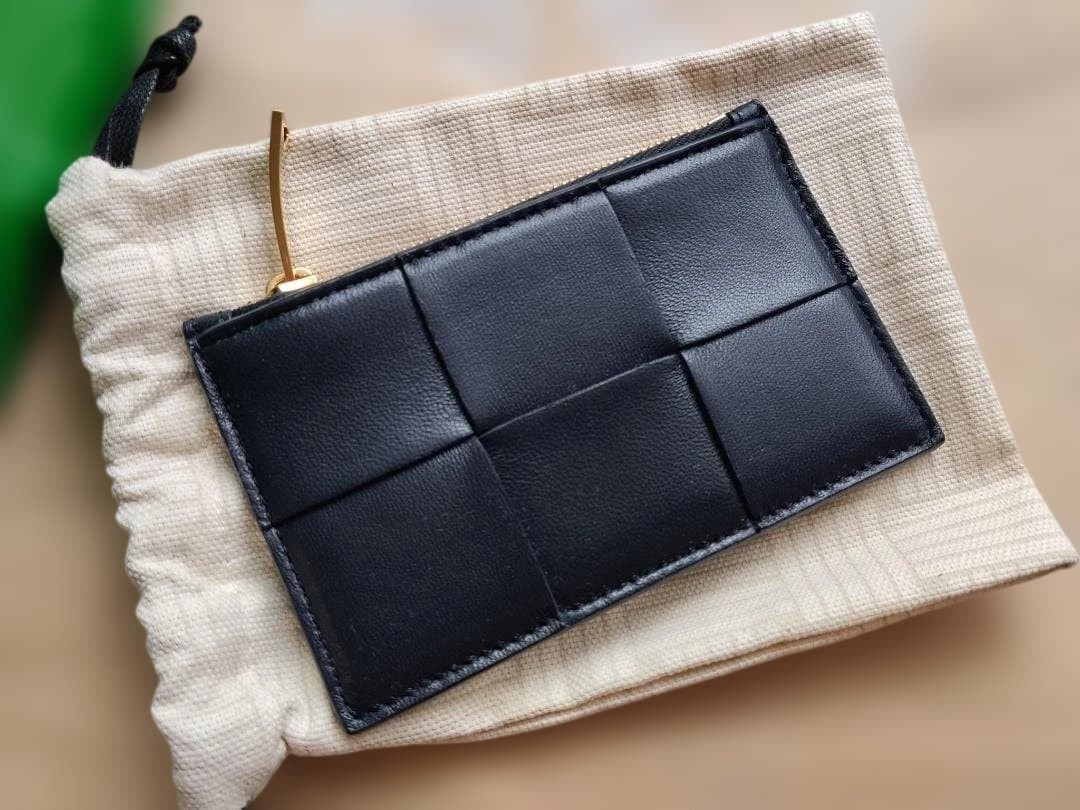Brand New Bottega Veneta Maxi Intrecciato Leather Card Case Dark Navy