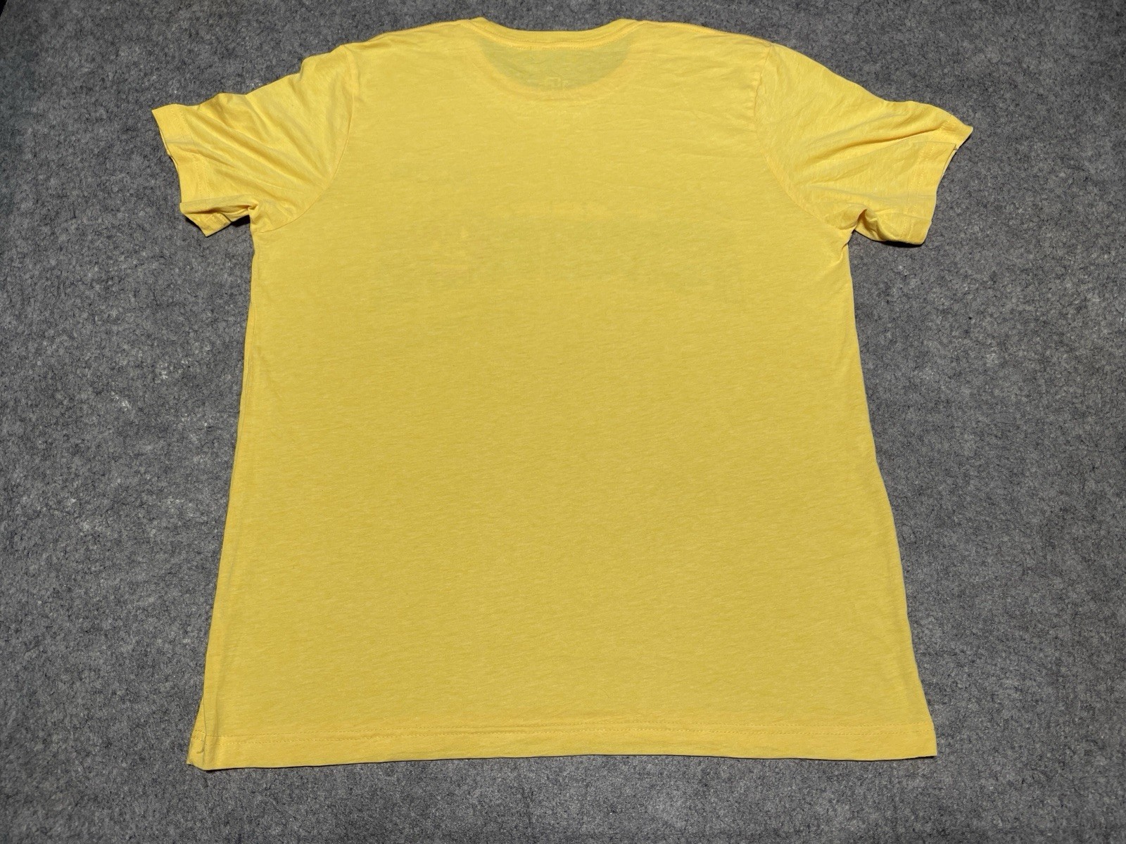 Hodgetown Home ofthe Amarillo Sod Poodles Yellow Shirt Large 108 stitches MiLB