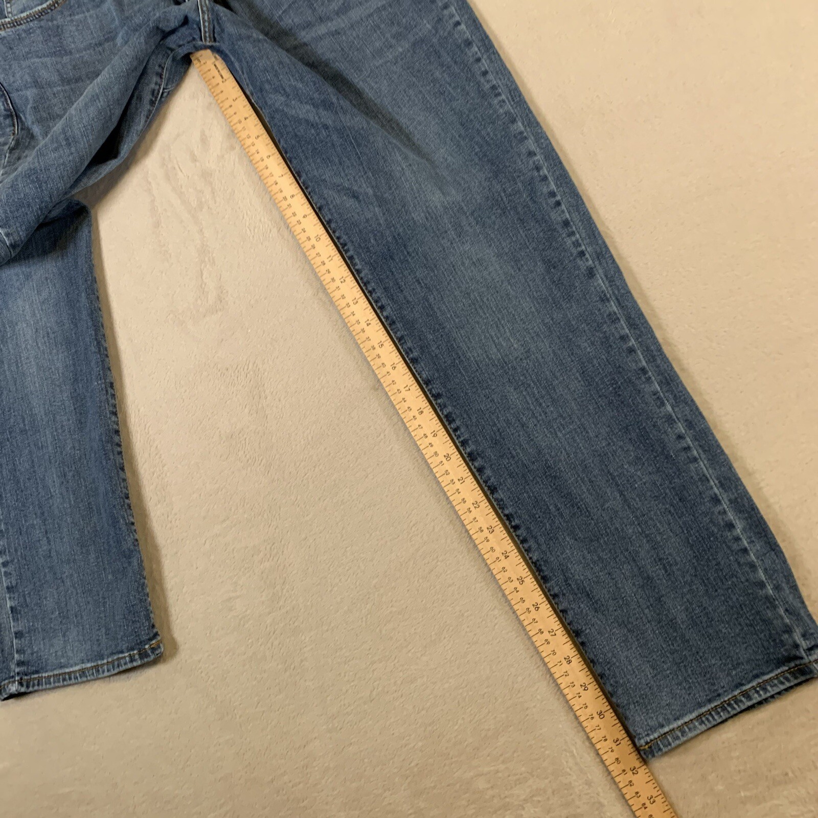 Lee Jeans Mens 34×34(32×32) Blue Straight Taper Medium Wash Whiskers Stretch