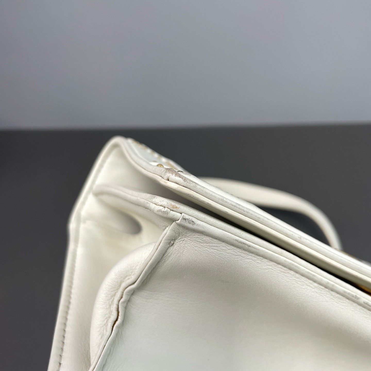 Dior Pre-Owned Authentic Chain Bag White 21.5*12.5*7 Free Tracked Shipping