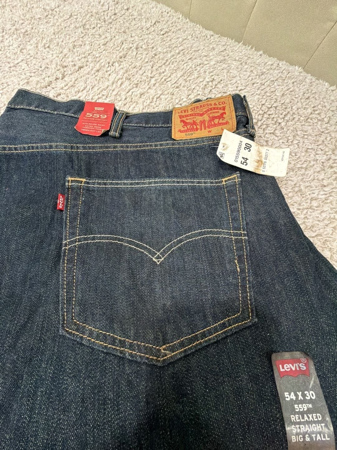 Levi’s 559 Relaxed Straight Fit Big & Tall Jeans, Dark Wash, 54×30. NWT