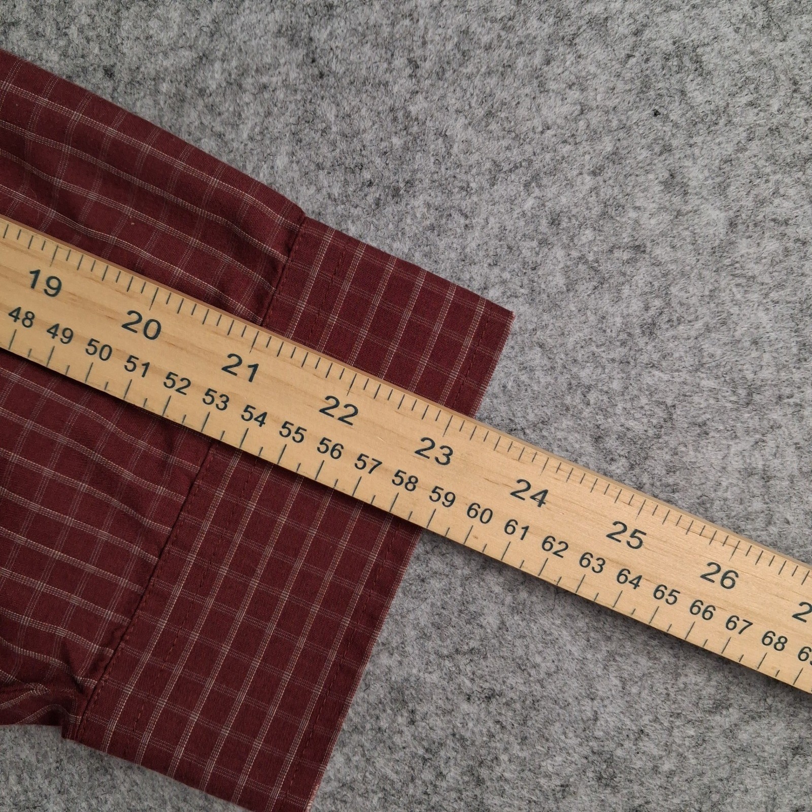 Van Heusen Button Down Shirt Men 2XLT Red Grid Wrinkle Free Broadcloth Long Slv