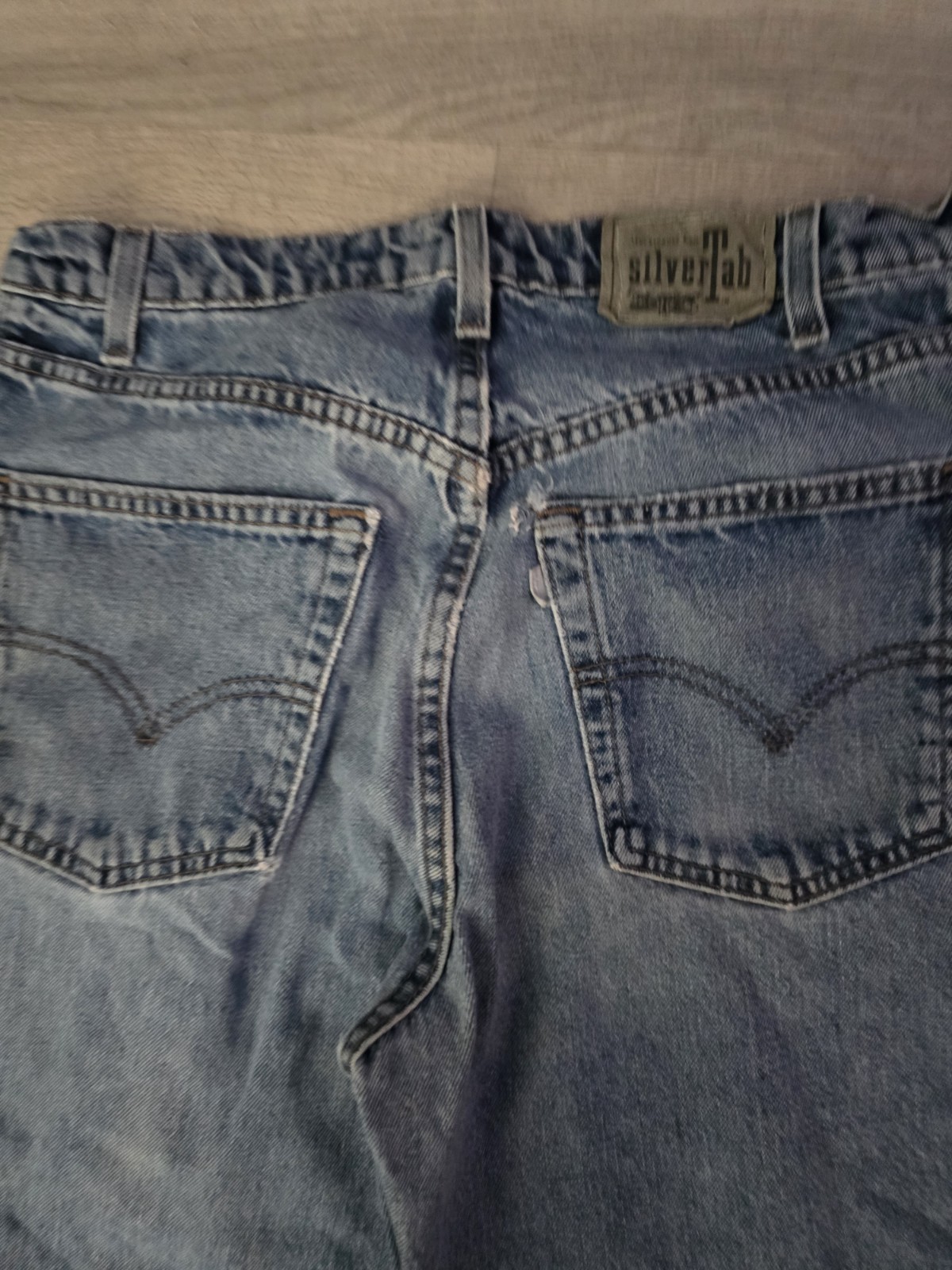 Levi’s SilverTab Baggy Men’s Blue Medium Wash Denim Jeans 90s 5-Pocket