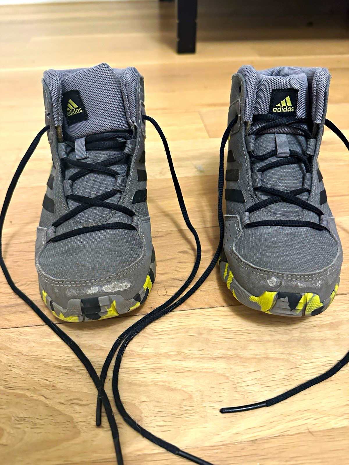 adidas Terrex Mid-Top Kids Hiking Sneakers Camo Gray/Black/Yellow 12K FX4187
