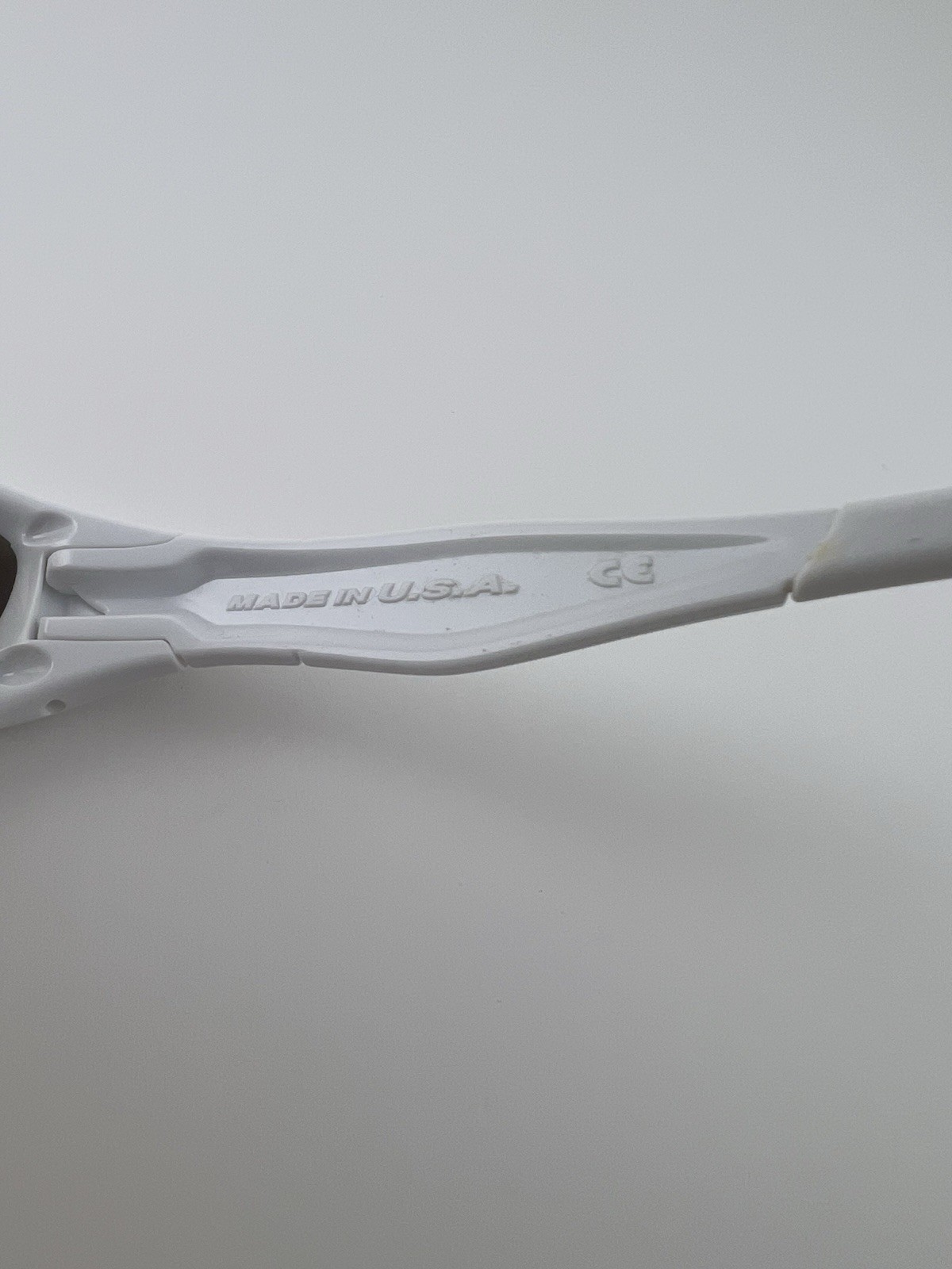 Oakley Minute 2.0 Polished White Frame Fire Iridium Lens White Icons Ear Socks
