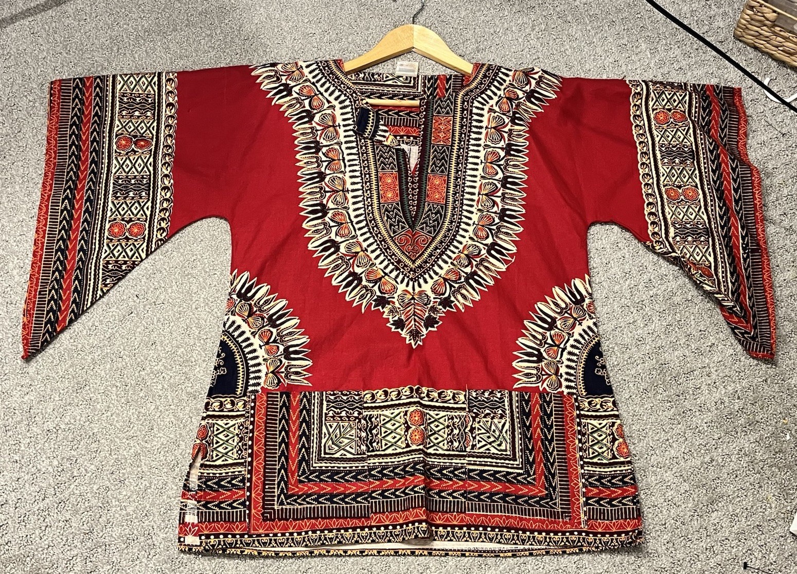 Kaiser VintageAfrican Dashiki Top. Multi Color Medium. Short Sleeve. 100% Cotton