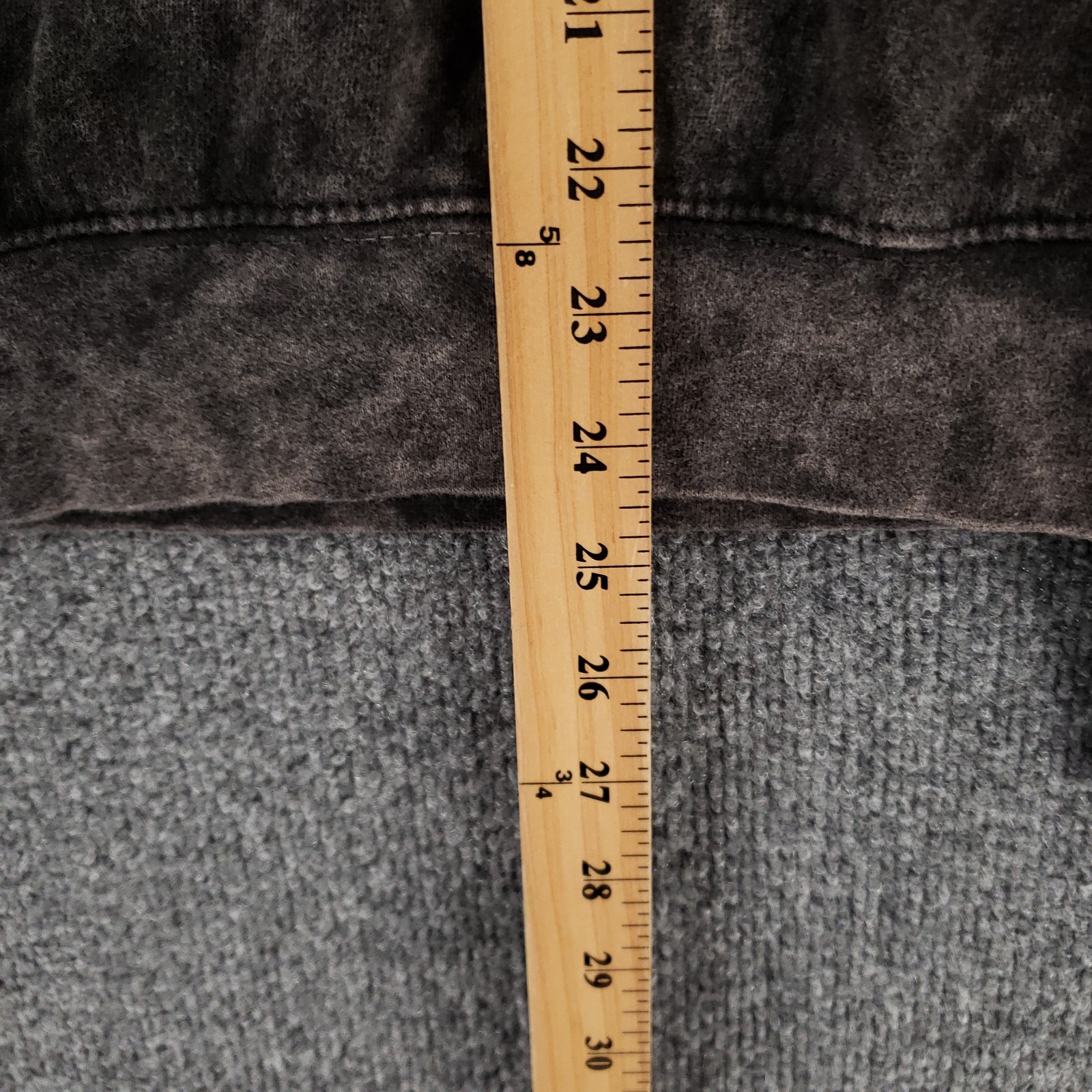 Celsius Sweatshirt Mens M Medium Gray Long Sleeve Fleece Cosmic Desert Graphic