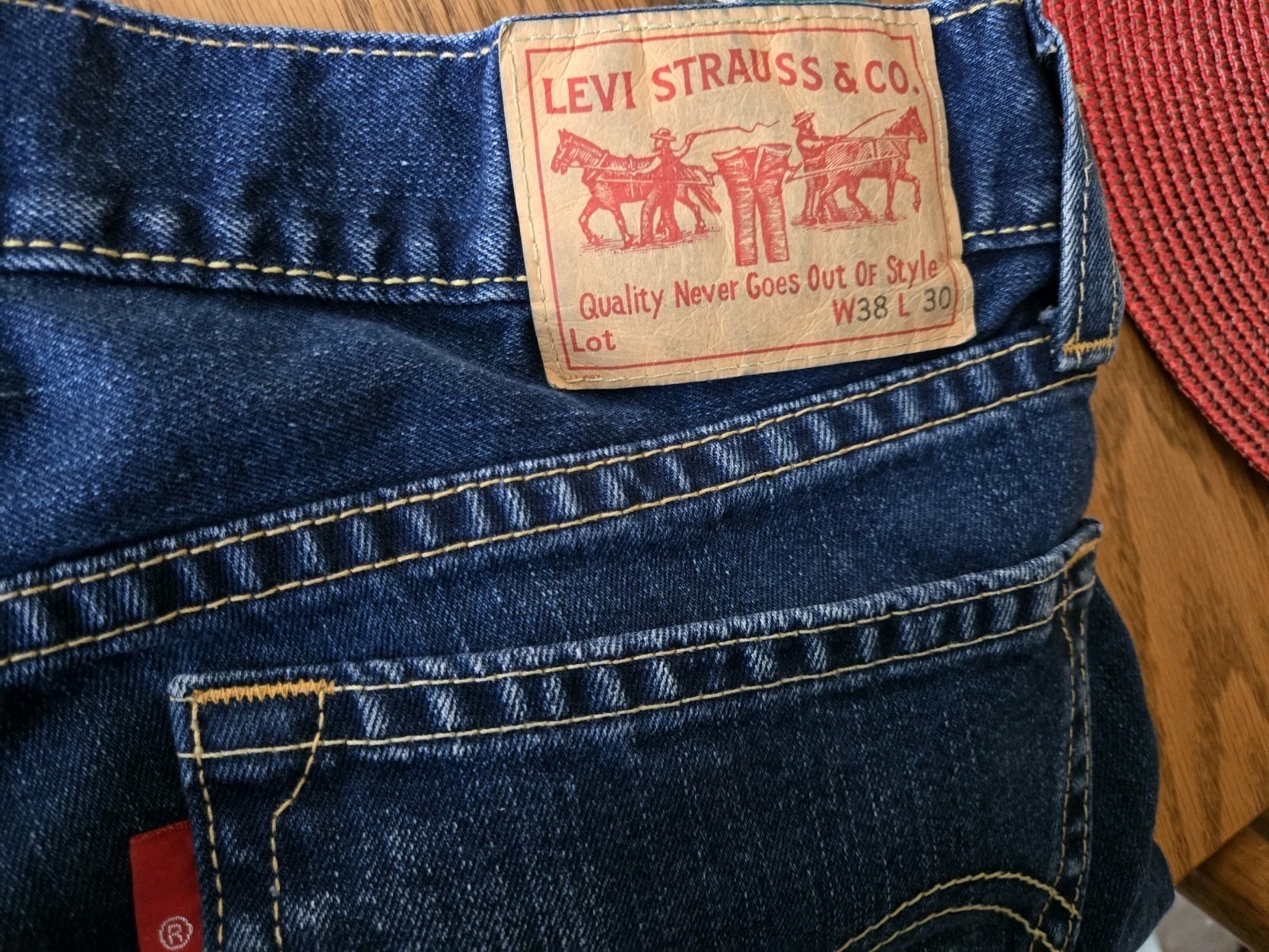 38/30 RARE Levi’s TYPE 1 Real Loose VINTAGE Made in HONG KONG Y2K JEANS