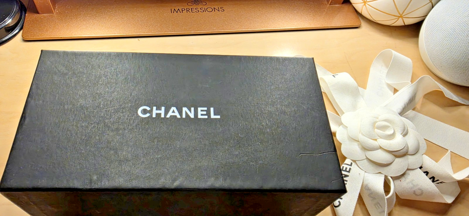 Authentic CHANEL Cream Beige Rectangular Sunglasses Bold CC Logo Full Set