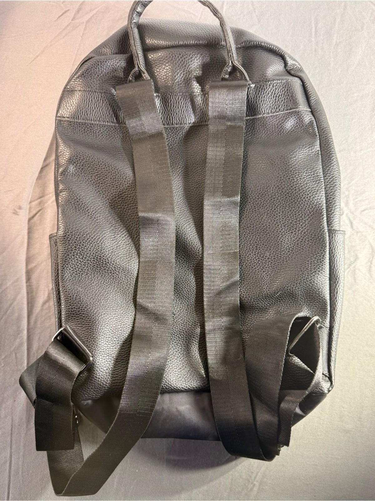 Tanger Outlet brand Black Men’s Backpack – Classic Everyday Bag