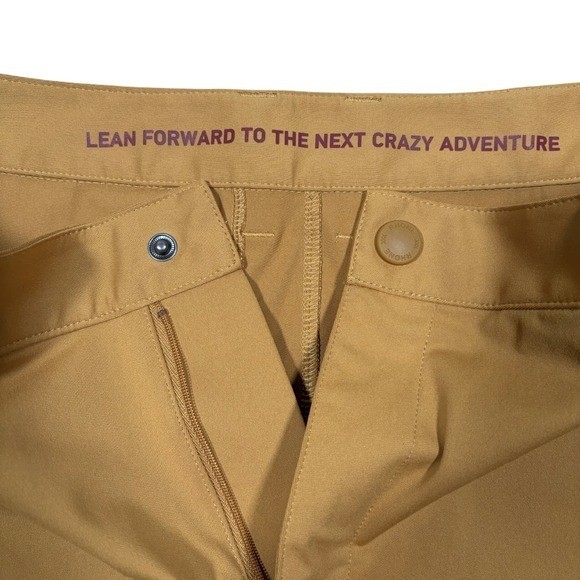 Rhone Shorts Mens 32 Commuter 8.75″ Performance Stretch Chino Golf Travel Casual