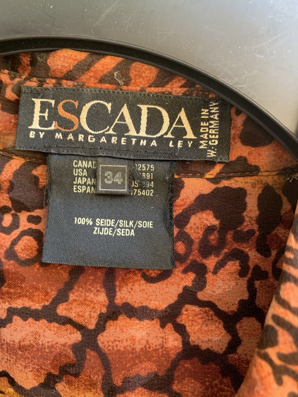 Escada Leopard Print Blouse With Front Button Loops 100 % Silk Blouse Size 34