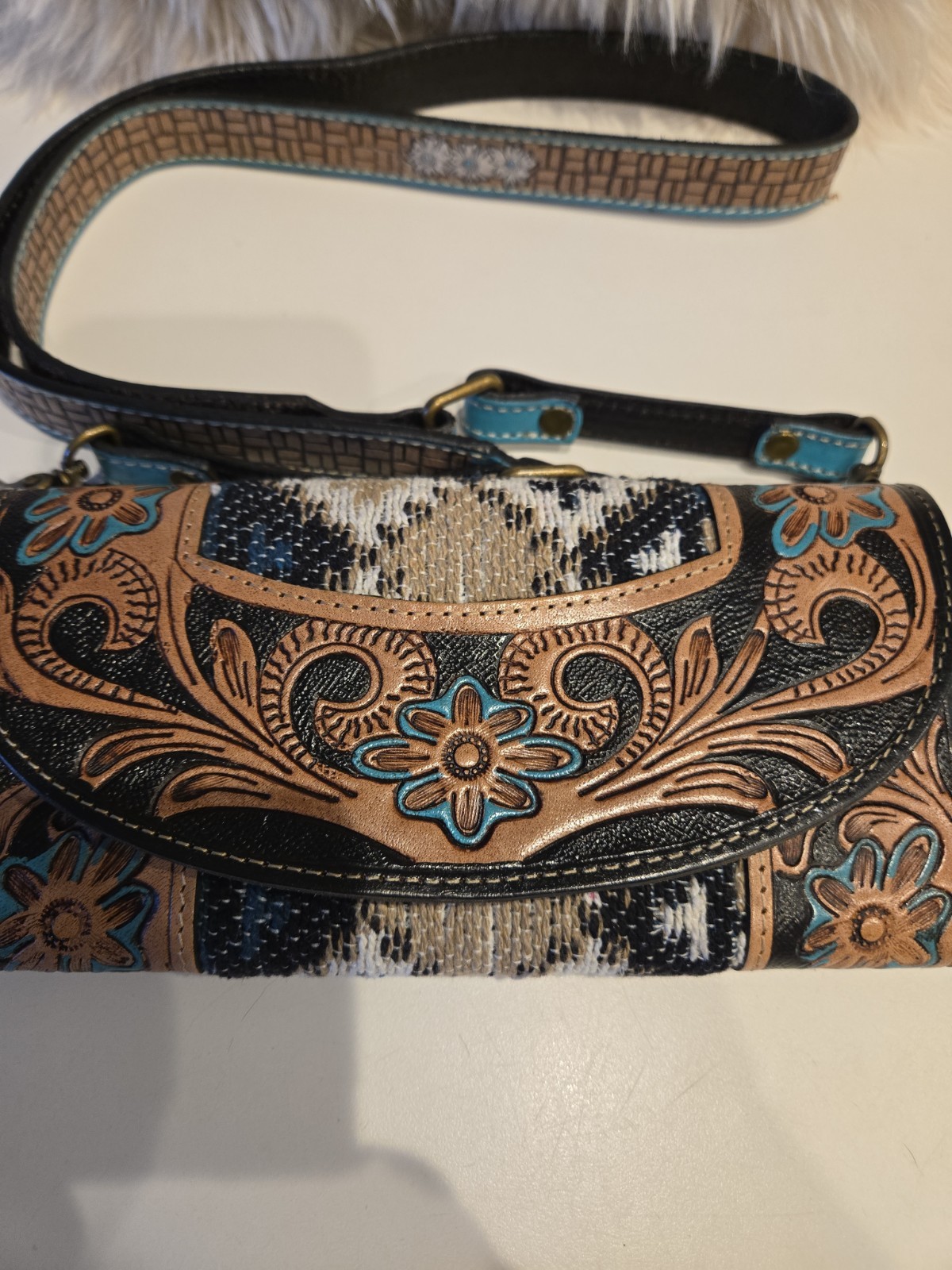 Myra Monolouge Crossbody Wallet