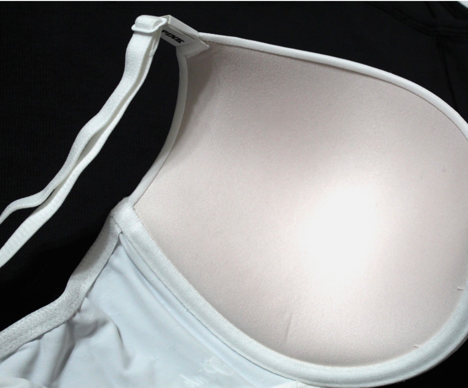 New Victoria’s Secret Push Up Bra – White – Size 38B