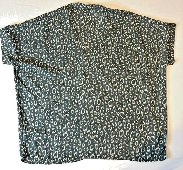 Jodifl Leopard Print Blouse Size Medium Green/Grey/Beige #0006